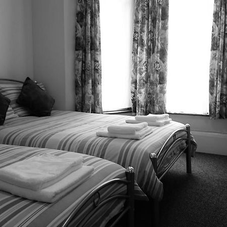 The Northbrook Hotel Ilford Buitenkant foto